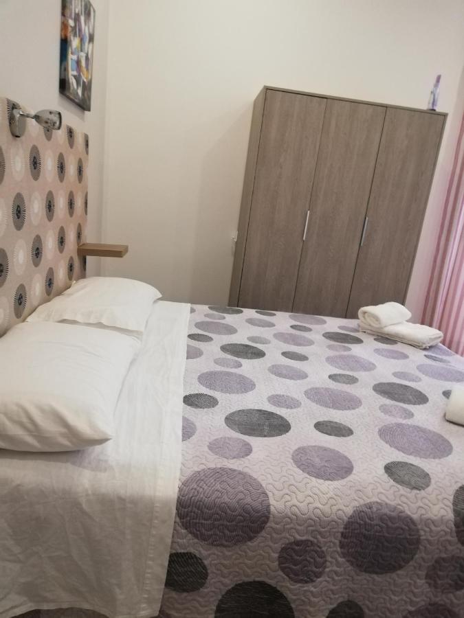 Casa Di Edo Bed & Breakfast Brindisi Exterior photo